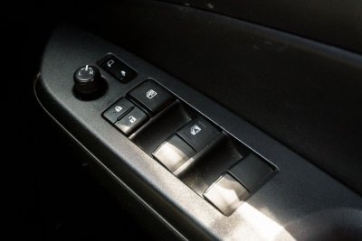 TOYOTA YARIS 1.2 E AT ปี 2019 (9กฆ8335)