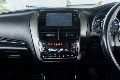 TOYOTA YARIS ATIV 1.2 SPORT AT ปี2021 (2ขณ7415)