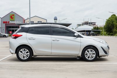 TOYOTA YARIS 1.2 E AT ปี 2018 (8กญ5841)