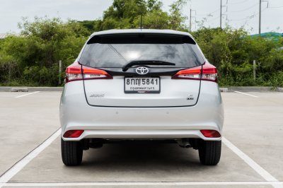 TOYOTA YARIS 1.2 E AT ปี 2018 (8กญ5841)