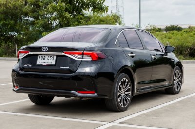 TOYOTA ALTIS 1.8 HV HI AT ปี 2020 (1ขล653)