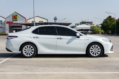 TOYOTA CAMRY 2.5 HV PREMIUM AT ปี 2020 (1ขฎ3385)