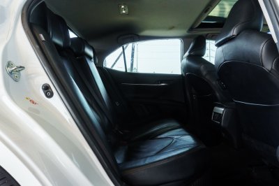TOYOTA CAMRY 2.5 HV PREMIUM AT ปี 2020 (1ขฎ3385)