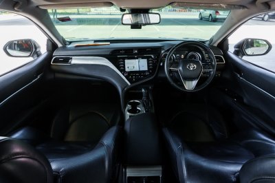 TOYOTA CAMRY 2.5 HV PREMIUM AT ปี 2020 (1ขฎ3385)