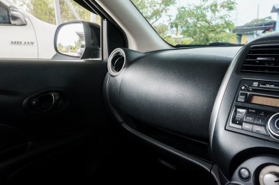 NISSAN ALMERA 1.2 E AT ปี2013 (1กส3367)