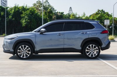 TOYOTA COROLLA CROSS 1.8 HYBRID PREMIUM SAFETY ปี2021 (1ขอ9856)