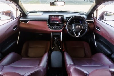 TOYOTA COROLLA CROSS 1.8 HYBRID PREMIUM ปี2021 (2ขภ8797)