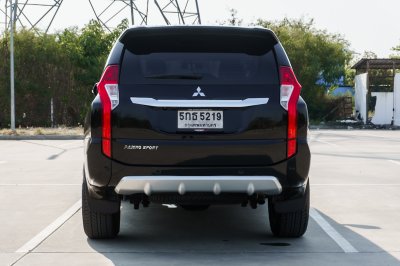 MITSUBISHI PAJERO SPORT 2.4 GT ปี2016 (5กธ5219)