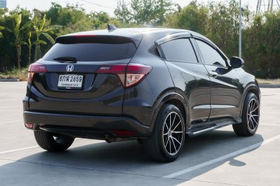 HONDA HR-V 1.8 EL ปี2017 (6กฬ2859)