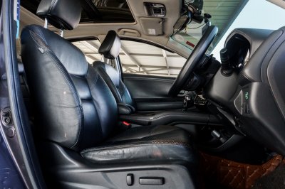HONDA HR-V 1.8 EL ปี2017 (6กฬ2859)