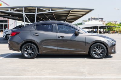 MAZDA 2 1.3 HIGH CONNECT ปี2019 (9กฆ8196)