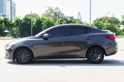 MAZDA 2 1.3 HIGH CONNECT ปี2019 (9กฆ8196)