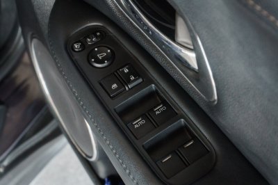 HONDA HR-V 1.8 EL ปี2017 (6กฬ2859)