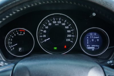 HONDA HR-V 1.8 EL ปี2017 (6กฬ2859)