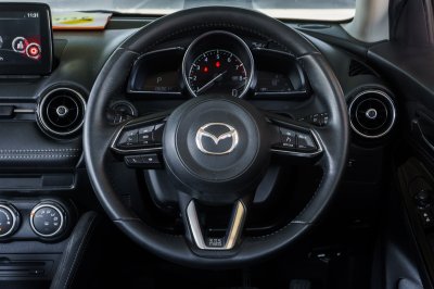 MAZDA 2 1.3 HIGH CONNECT ปี2019 (9กฆ8196)