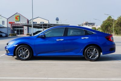 HONDA CIVIC 1.8 EL ปี2019 จด2020 (9กภ3464)