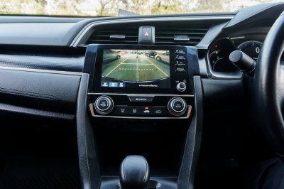 HONDA CIVIC 1.8 EL ปี2019 จด2020 (9กภ3464)