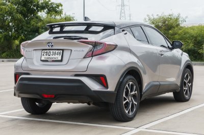 TOYOTA CH-R 1.8 HV HI AT ปี2021 (2ขฎ3846)