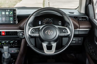 TOYOTA YARIS ATIV 1.2 SMART AT ปี2023 (4ขพ1123)