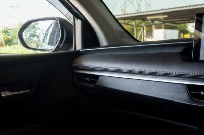 TOYOTA YARIS ATIV 1.2 PREMIUM AT ปี 2022 (4ขก3523)