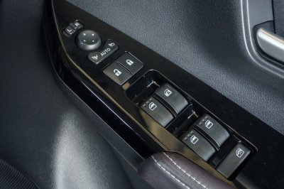 TOYOTA YARIS ATIV 1.2 PREMIUM AT ปี 2022 (4ขก3523)