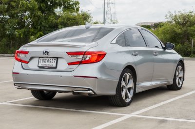 HONDA ACCORD 2.0 E:HEV TECH ปี2021 จด2022 (2ขธ6937)