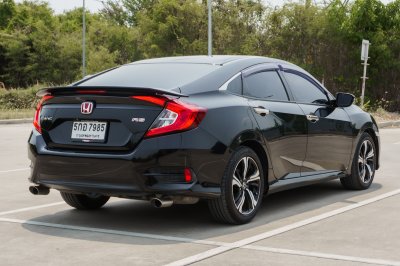 HONDA CIVIC 1.5 TURBO RS AT ปี2016 จด2017 (5กอ7985)