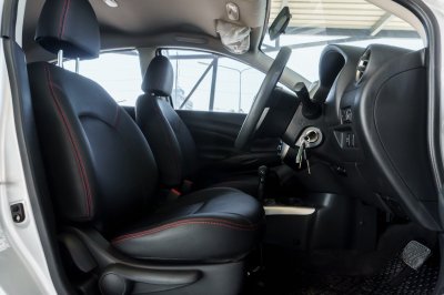 NISSAN ALMERA 1.2 E ปี2015 (4กน6349)