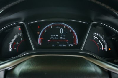 HONDA CIVIC 1.5 TURBO RS AT ปี2016 จด2017 (5กอ7985)