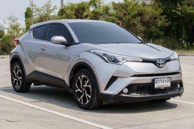 TOYOTA C-HR 1.8 MID AT ปี 2019 (8กร6105)