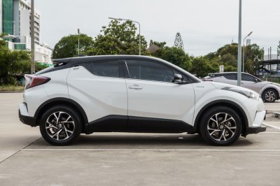TOYOTA CHR 1.8 HV PREMIUM SAFETY AT ปี 2021 (9กฮ1585)