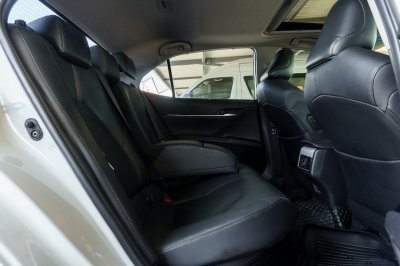 TOYOTA CAMRY 2.5 HYBRID ปี2020 (ขท9377)