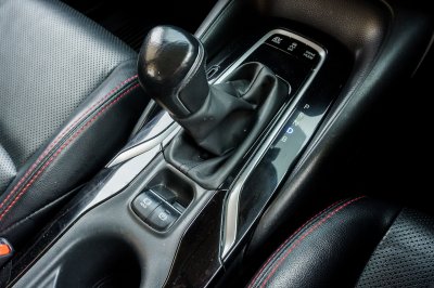 TOYOTA ALTIS 1.8 HYBRID GR SPORT AT ปี2022 (2ขภ9574)