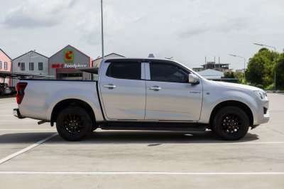 ISUZU D-MAX 1.9 S CAB4 MT ปี2022 (3ขฉ6254)