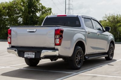 ISUZU D-MAX 1.9 S CAB4 MT ปี2022 (3ขฉ6254)