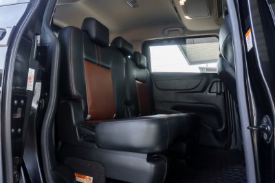 TOYOTA SIENTA 1.5 V ปี2018 (8กฆ8997)