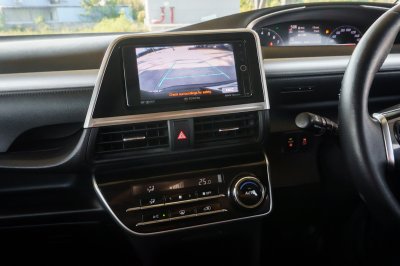 TOYOTA SIENTA 1.5 V ปี2018 (8กฆ8997)