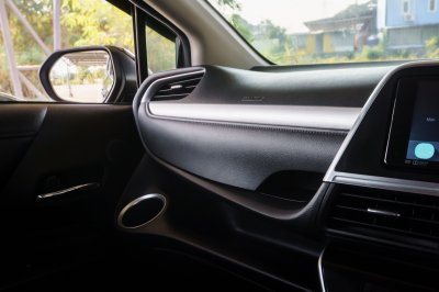 TOYOTA SIENTA 1.5 V ปี2018 (8กฆ8997)