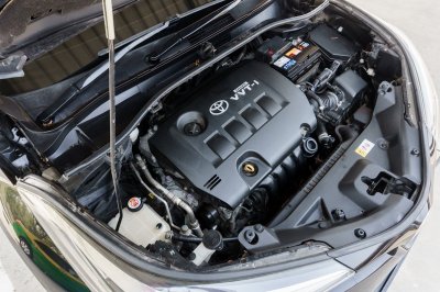 TOYOTA C-HR 1.8 MID AT ปี 2018 (8กน5079)