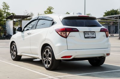 HONDA HR-V 1.8 E LIMITED ปี2017 (6กผ734)