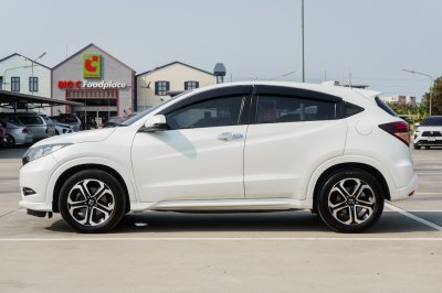 HONDA HR-V 1.8 E LIMITED ปี2017 (6กผ734)
