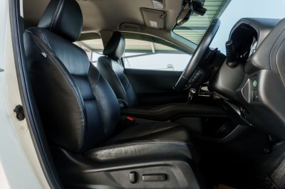 HONDA HR-V 1.8 E LIMITED ปี2017 (6กผ734)
