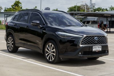 TOYOTA COROLLA CROSS 1.8 HYBRID PREMIUM SAFETY ปี2021 (2ขช7808)