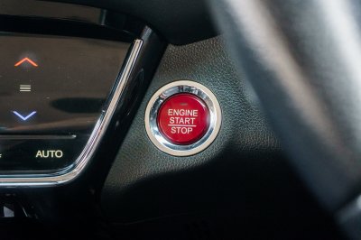 HONDA HR-V 1.8 E LIMITED ปี2017 (6กผ734)