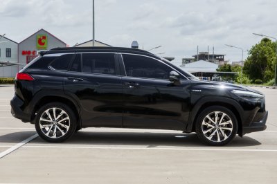 TOYOTA COROLLA CROSS 1.8 HYBRID PREMIUM SAFETY ปี2021 (2ขช7808)