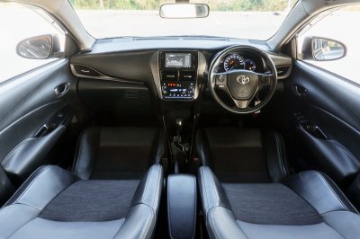 TOYOTA YARIS ATIV 1.2 SPORT ปี2020 (ขง7928)