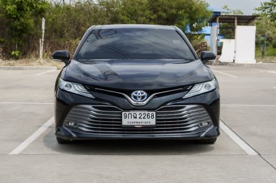 TOYOTA CAMRY 2.5 HYBRID ปี2021 (9กฉ2268)
