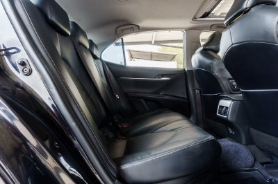 TOYOTA CAMRY 2.5 HYBRID ปี2021 (9กฉ2268)