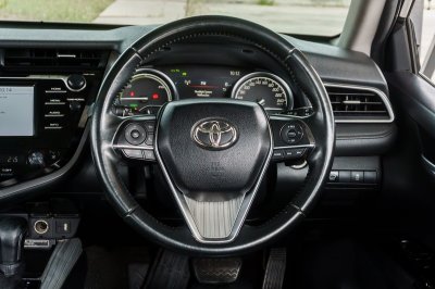 TOYOTA CAMRY 2.5 HYBRID ปี2021 (9กฉ2268)
