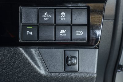 TOYOTA YARIS CROSS 1.5 HEV PREMIUM ปี2023 (5ขฉ5453)